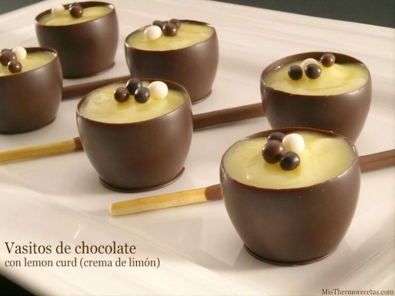 Vasitos de chocolate con lemon curd (crema de limón)
