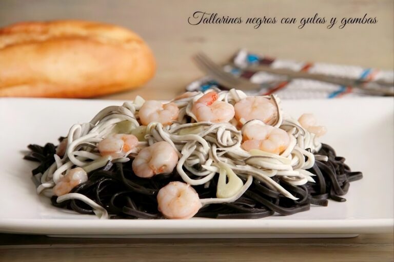 Tallarines negros con gulas y gambas 11 Tallarines negros con gulas y gambas