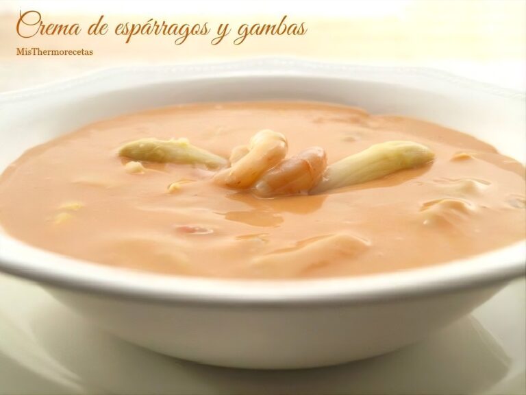 Crema de espárragos y gambas