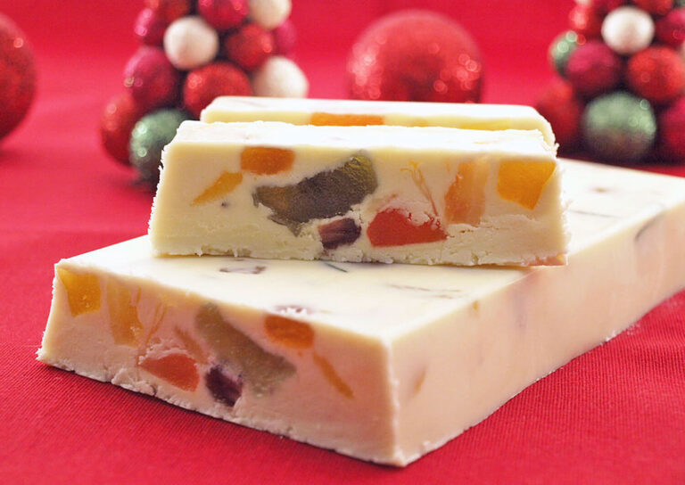 Turrón de chocolate blanco y fruta confitada 6 Turrón de chocolate blanco y fruta confitada