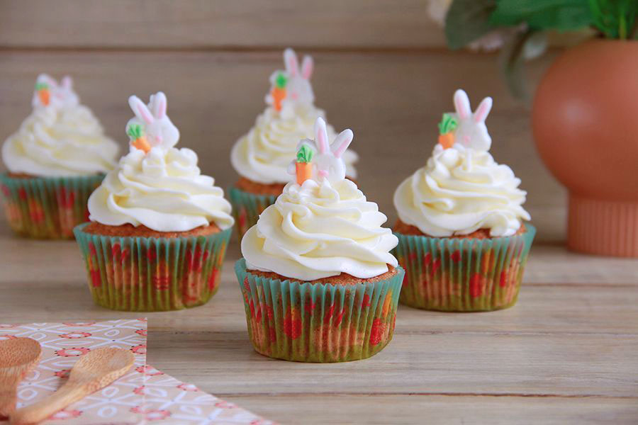 Carrot cupcakes (pastelitos de zanahoria), con frosting de queso