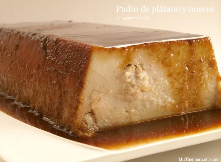 Pudin de plátano y nueces