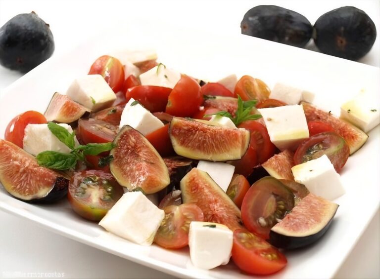 Ensalada de higos con tomate y vinagreta de miel