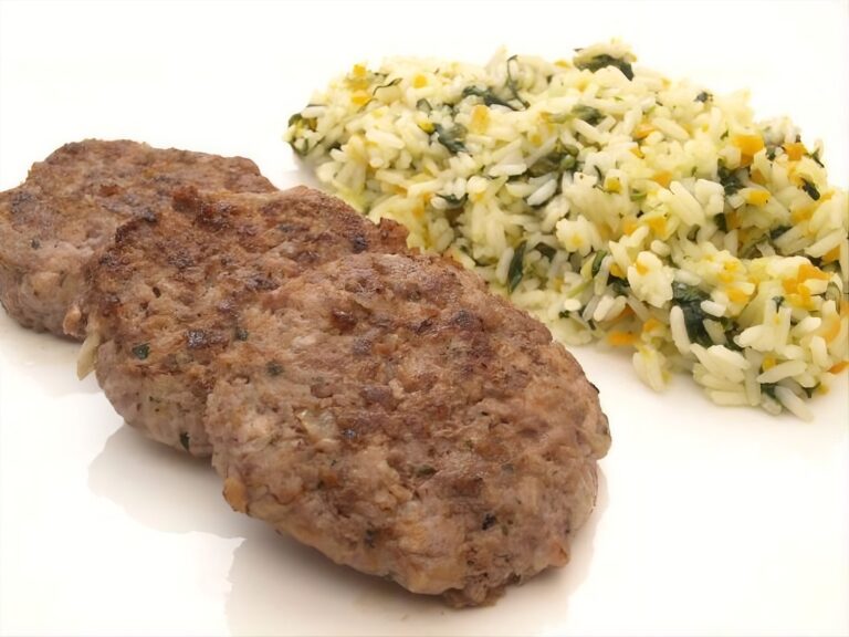 Hamburguesas con arroz de zanahoria y espinacas