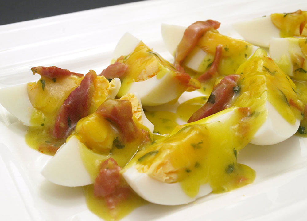 Huevos duros en salsa verde 2 Huevos duros en salsa verde