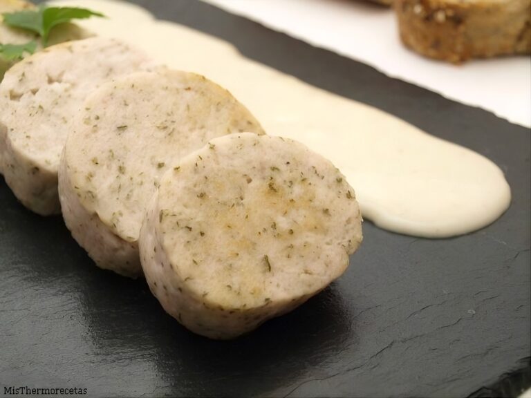 Salchichas de pollo con parmesano