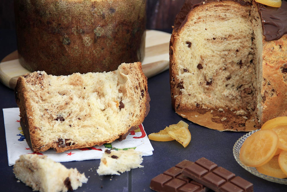 Panettone con chocolate y naranja