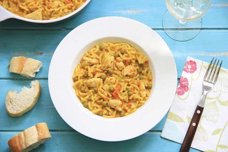 Fideuá con pollo