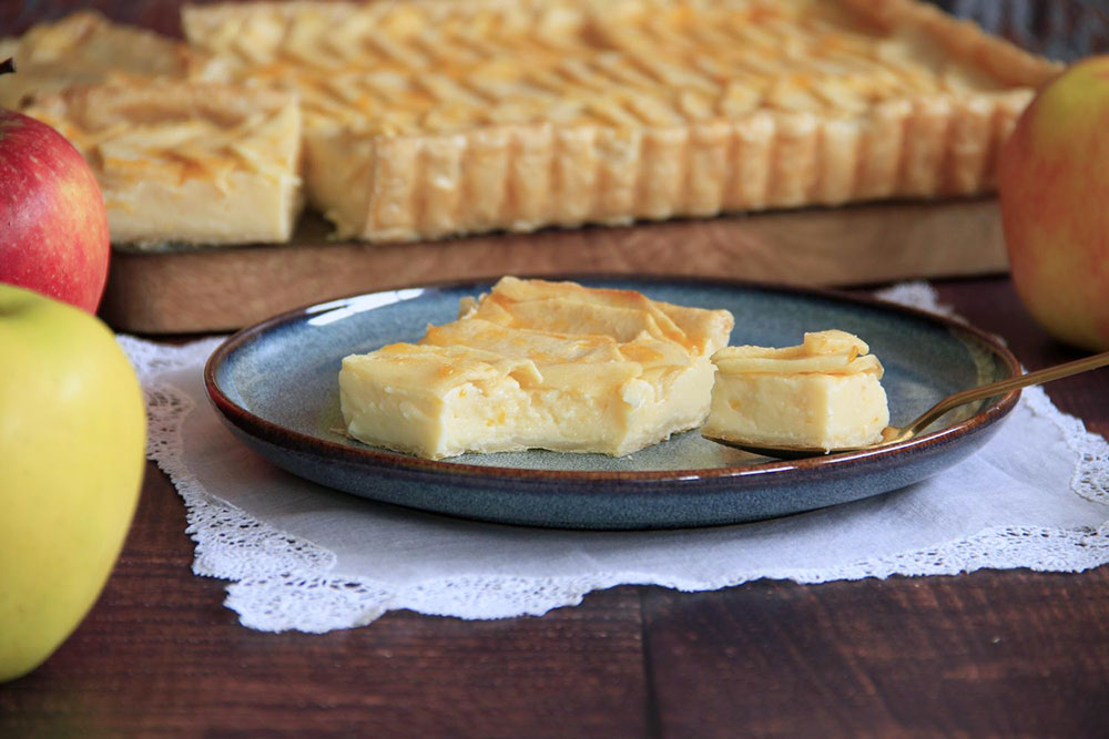 Tarta de manzana y crema pastelera