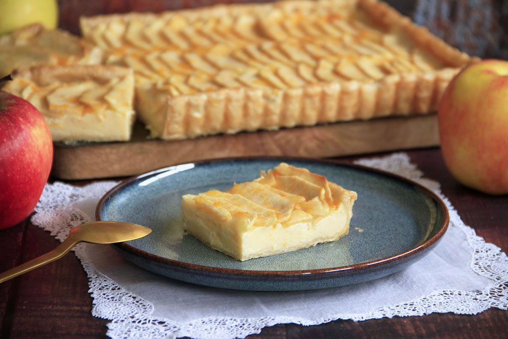 Tarta de manzana y crema pastelera