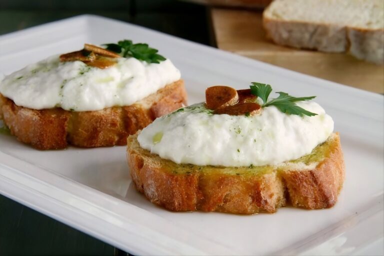 Brandada de bacalao, pan rústico y aceite de perejil