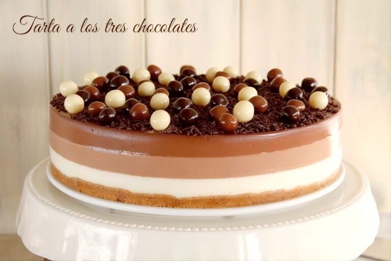 Tarta a los tres chocolates