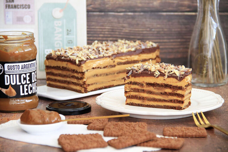 Chocotorta (Tarta de dulce de leche y galletas de chocolate)