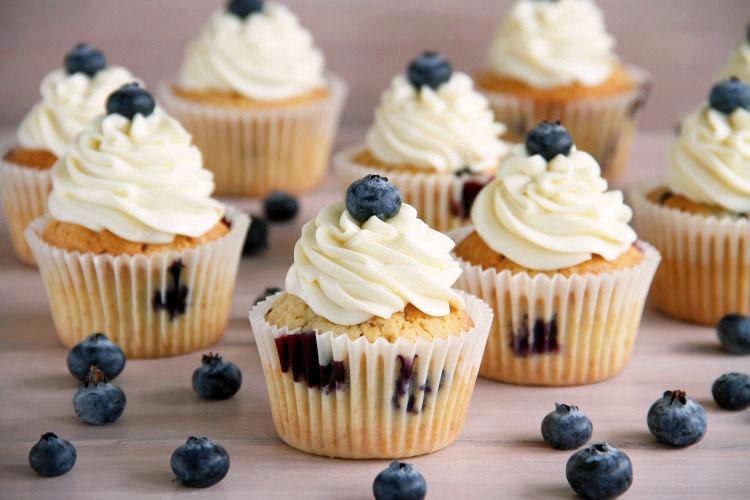 Cupcakes de arándanos (Blueberry cupcakes)