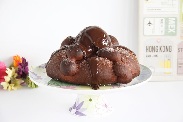 Pan de muerto de chocolate