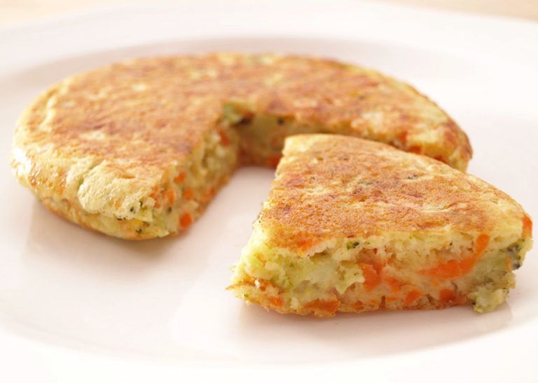 Tortitas de brócoli, zanahoria y parmesano