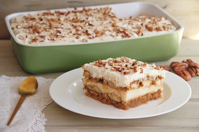 Tarta de bizcochos al caramelo con dulce de leche, crema y nata 19 Tarta de bizcochos al caramelo con dulce de leche, crema y nata