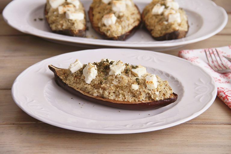 Berenjenas rellenas con cuscús y queso feta 14 Berenjenas rellenas con cuscús y queso feta