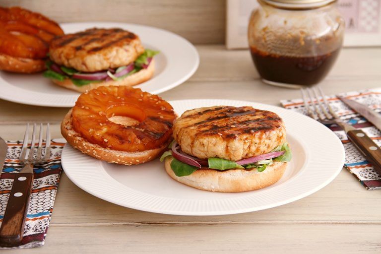 Hamburguesas hawaianas de pollo