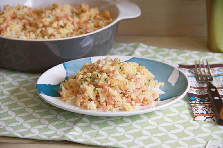 Revuelto de arroz, jamón y queso parmesano