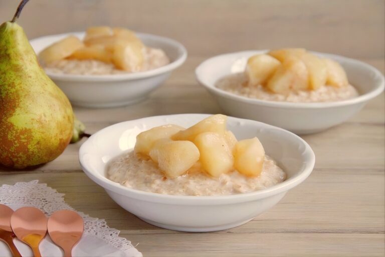 Porridge con compota de pera