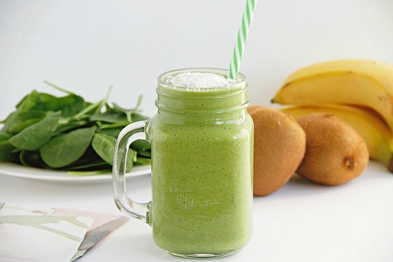 Smoothie de espinacas, plátano y kiwi 18 Smoothie de espinacas, plátano y kiwi