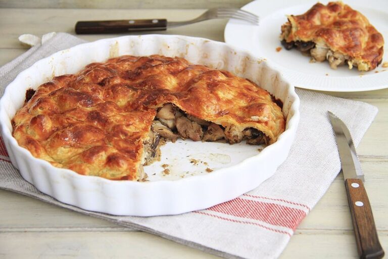 Pie de pollo y setas