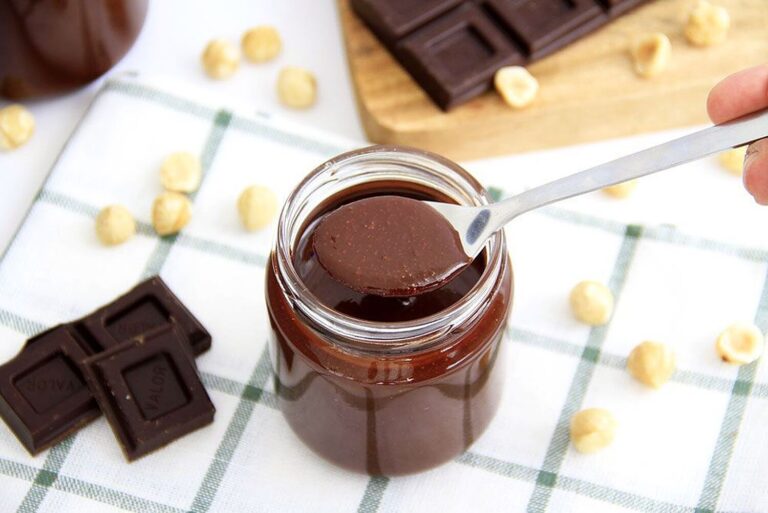 Crema de cacao y avellanas, sin azúcar 17 Crema de cacao y avellanas, sin azúcar