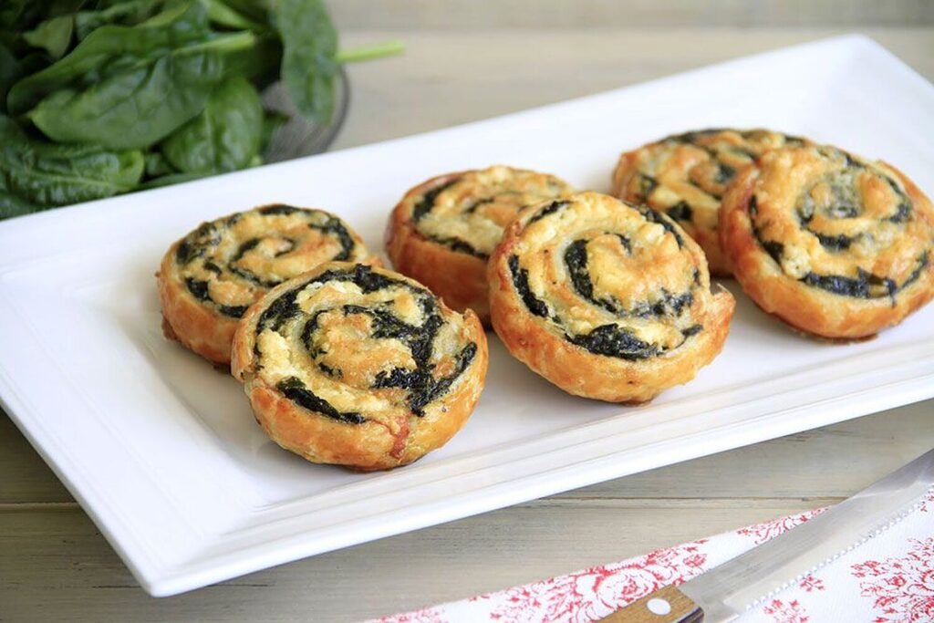 Espirales de hojaldre con espinacas y queso feta 1 Espirales de hojaldre con espinacas y queso feta