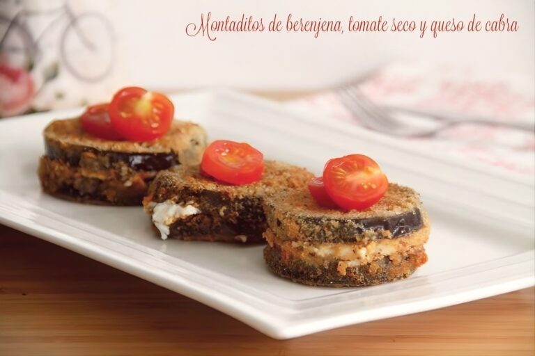 Montaditos de berenjena, tomate seco y queso de cabra