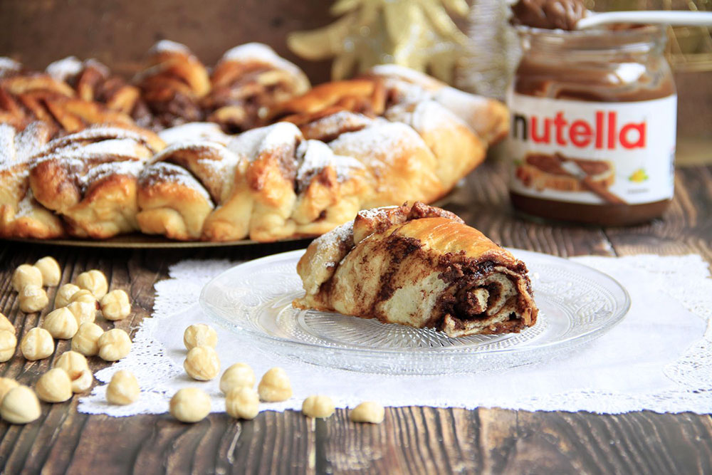 Estrella con crema de chocolate y avellanas