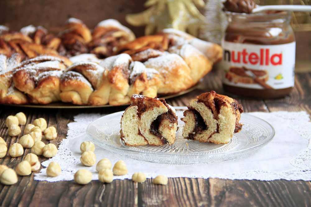 Estrella con crema de chocolate y avellanas