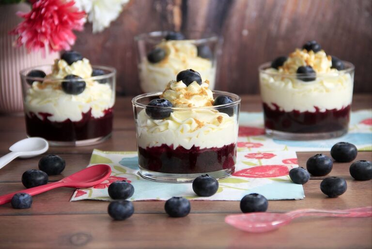 Postre de queso con coulis de arándanos 9 Postre de queso con coulis de arándanos