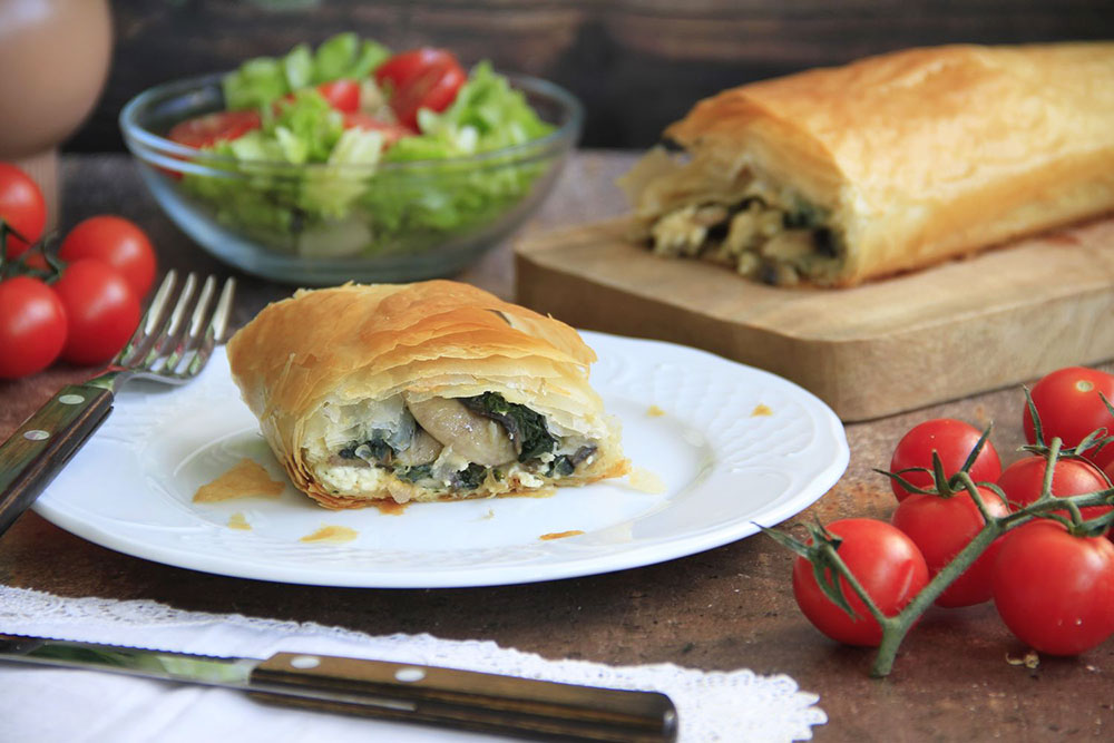 Strudel de champiñones y espinacas