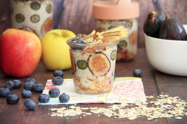 Avena con higos, arándanos y manzana, para desayunar