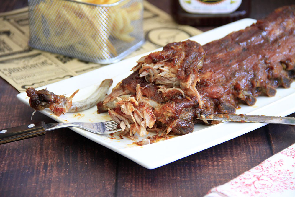 Costillas de cerdo al horno, con salsa barbacoa 2 Costillas de cerdo al horno, con salsa barbacoa