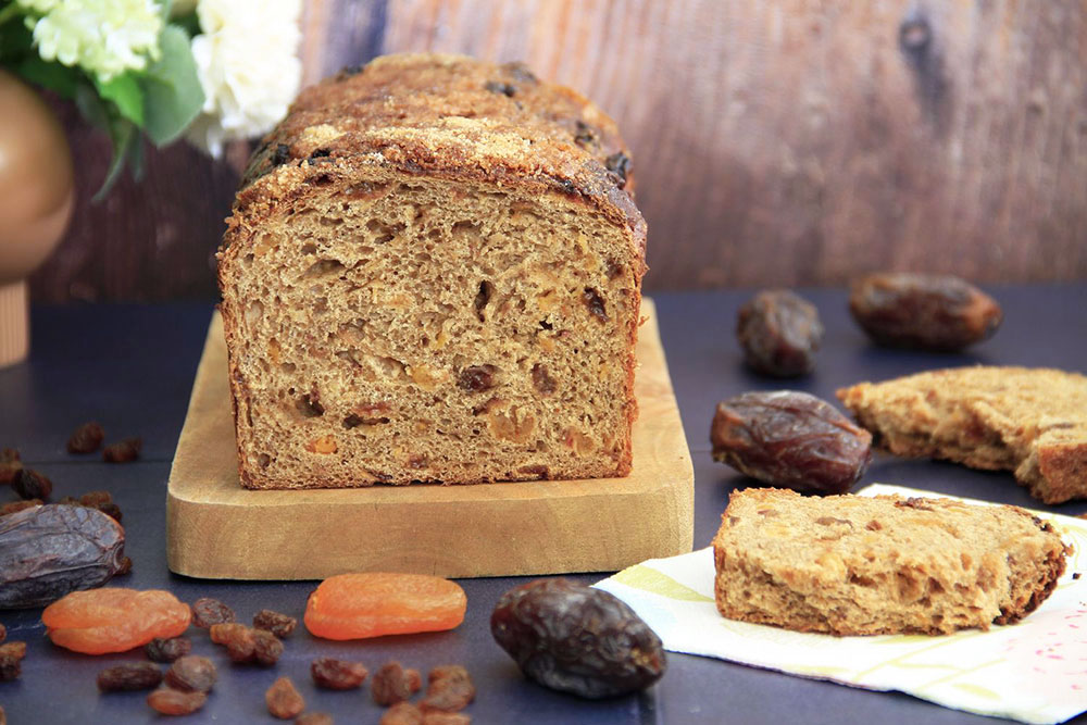 Pan de molde con frutas deshidratadas