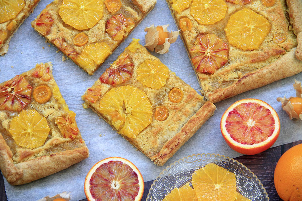 Tarta rústica de almendras y naranjas